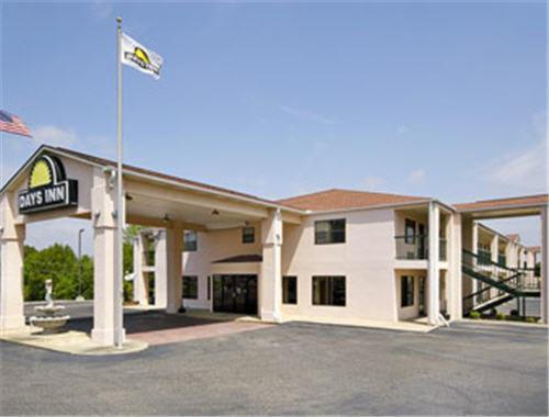 Days Inn By Wyndham Enterprise Ngoại thất bức ảnh